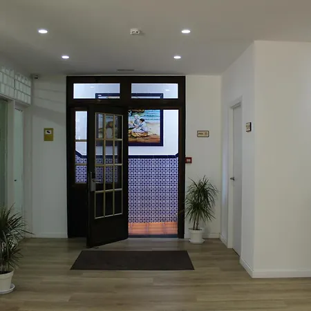 Fayna Hotel apartamentowy 2*