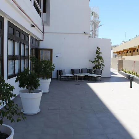 Fayna Apartments 4*