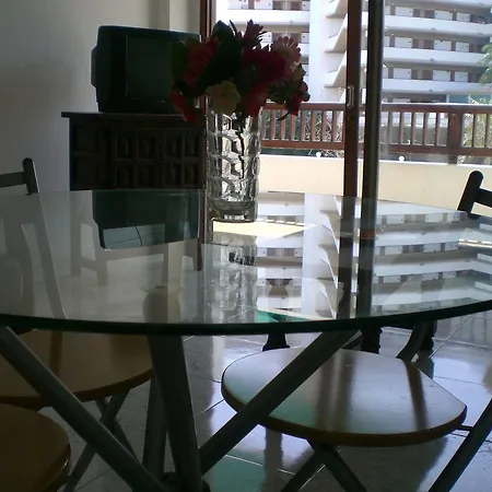 Ξενοδοχείο με διαμερίσματα Fayna