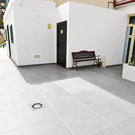 Fayna 公寓式酒店 4*